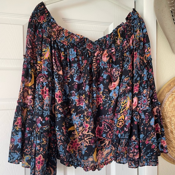 Free People off the shoulder boho top - Picture 3 of 3